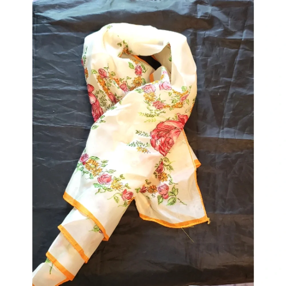 Vintage Cabbage Roses Scarf- Pink & Red Flowers-‎ Mid-century Designer d1-